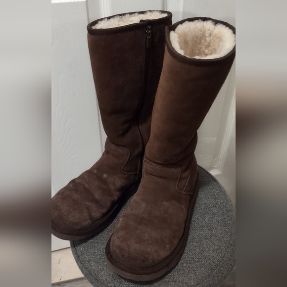 UGG Shoes - UGG Talk zip up boots size 6